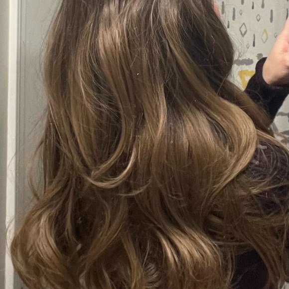 Ombré brown curly synthetic wig. - Picture 4 of 13